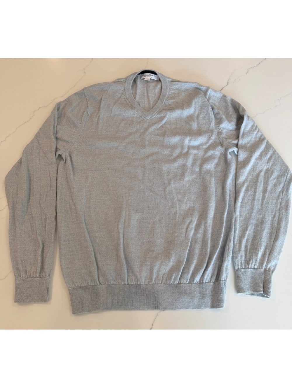 Calvin Klein 100% Italian Merino Wool V-Neck Sweater Light Blue Size Medium